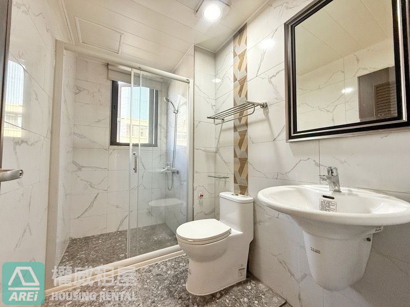 仁武皇家美墅精品四層雙車墅傢俱全