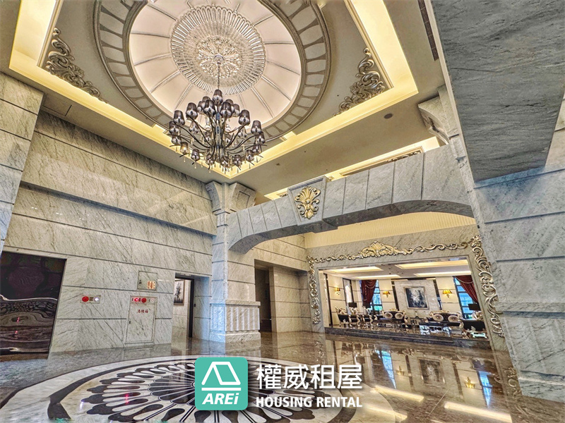 星海灣 ｜近 R8 三多商圈｜美式工業風・指標豪宅｜高樓三房