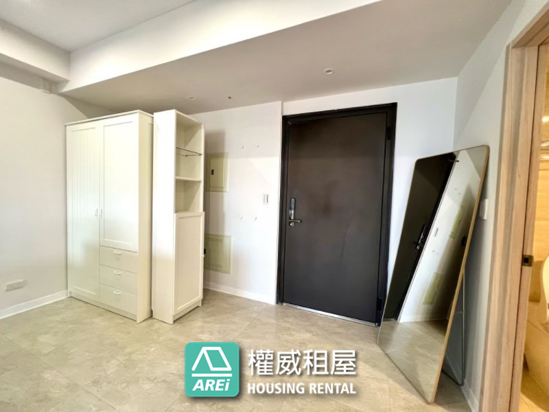 愛情河左岸|愛河之心|高樓二改一大房|可寵可租補