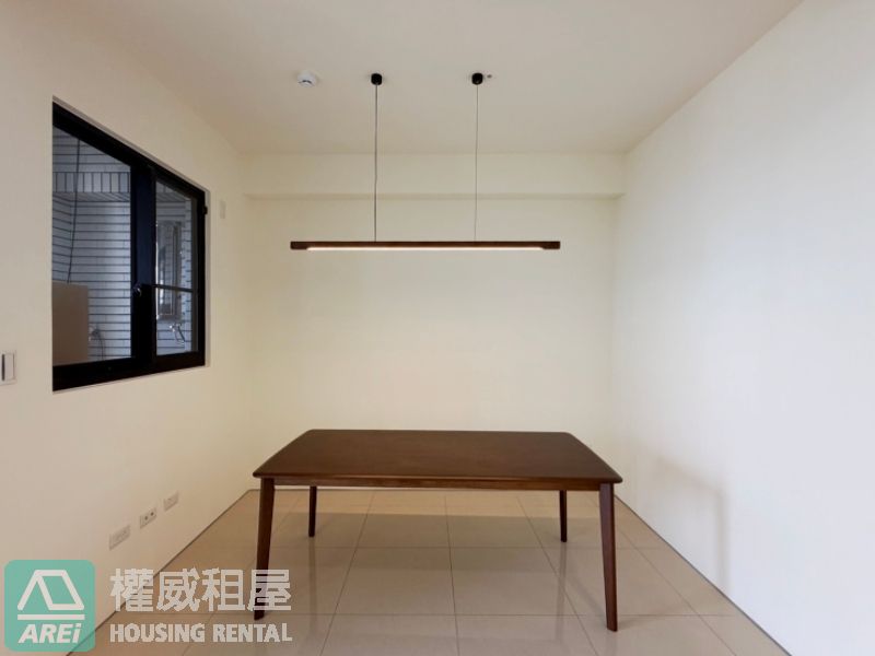 高樓室內16坪x 寵物宅x 左營高鐵x 鑫悅 |