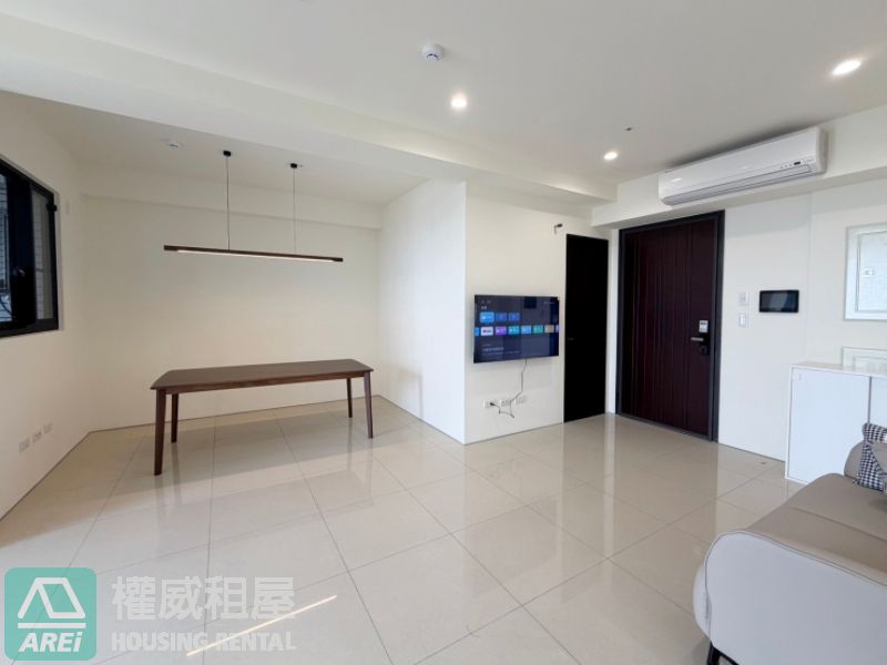 高樓室內16坪x 寵物宅x 左營高鐵x 鑫悅 |