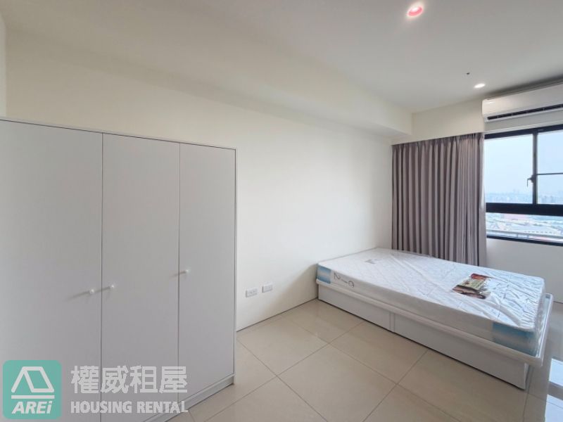 高樓室內16坪x 寵物宅x 左營高鐵x 鑫悅 |