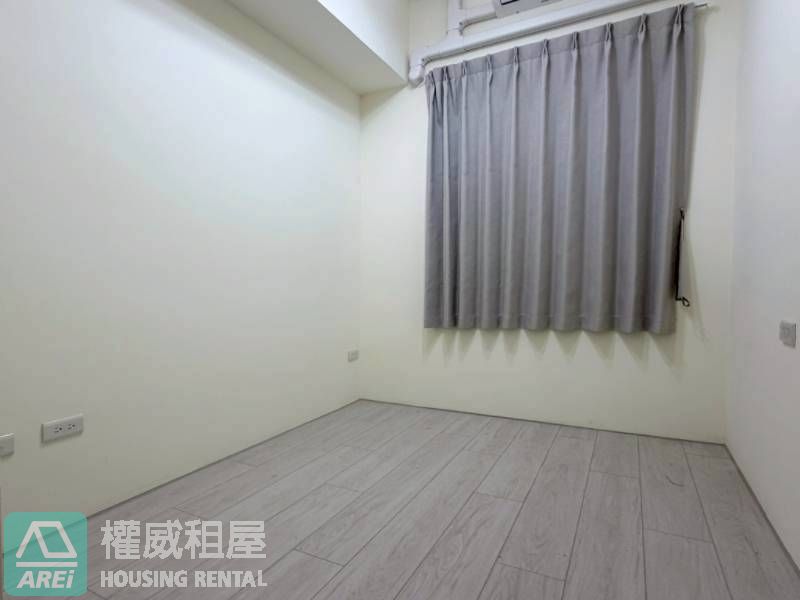 鳳凰信義| 岡山捷運宅| 兩房可租補| 樂購百貨x高醫岡山醫院