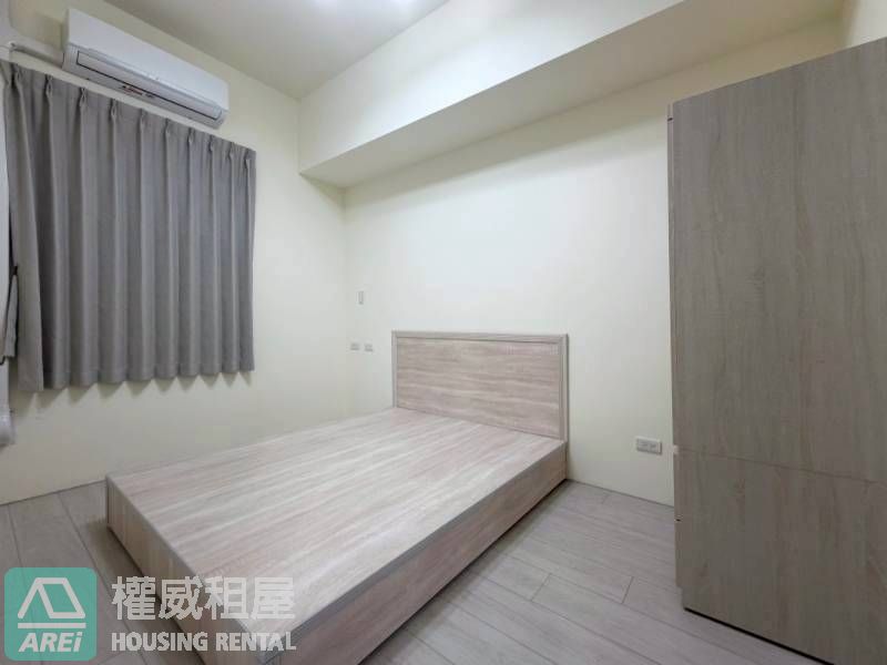 鳳凰信義| 岡山捷運宅| 兩房可租補| 樂購百貨x高醫岡山醫院