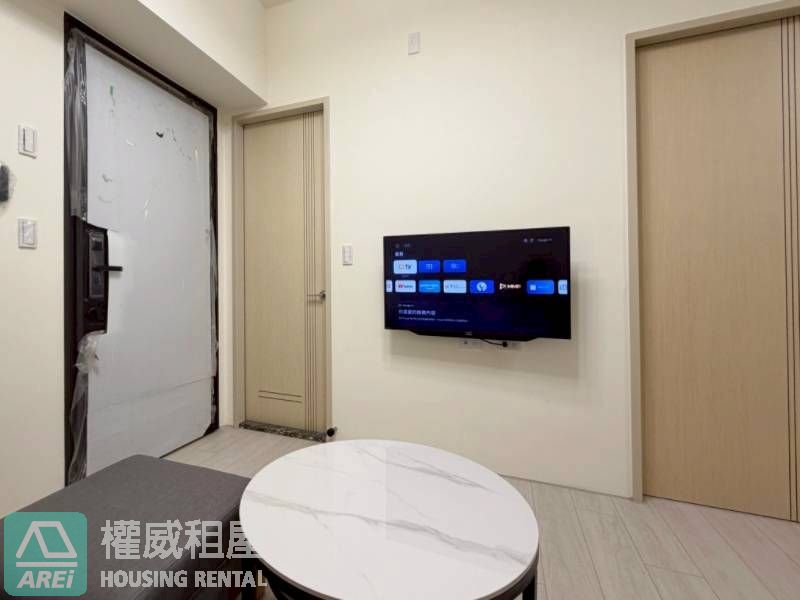 鳳凰信義| 岡山捷運宅| 兩房可租補| 樂購百貨x高醫岡山醫院