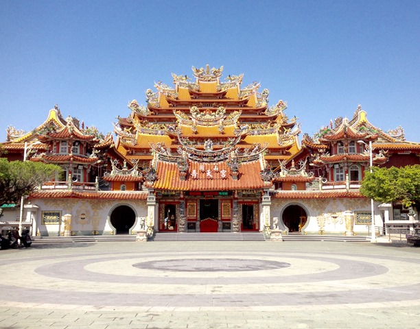 鳳凰信義| 岡山捷運宅| 兩房可租補| 樂購百貨x高醫岡山醫院