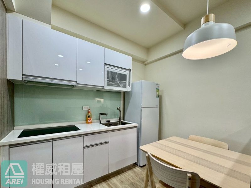 愛河畔風光💘愛情河左岸日式無印風2房