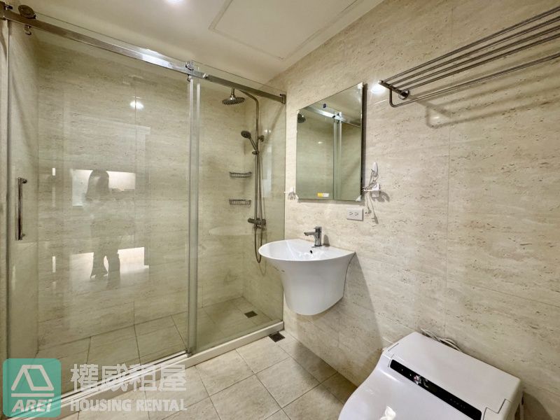 愛河畔風光💘愛情河左岸日式無印風2房