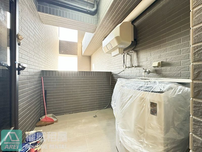 台南良勳森悅採光全新2+1房平車可租補