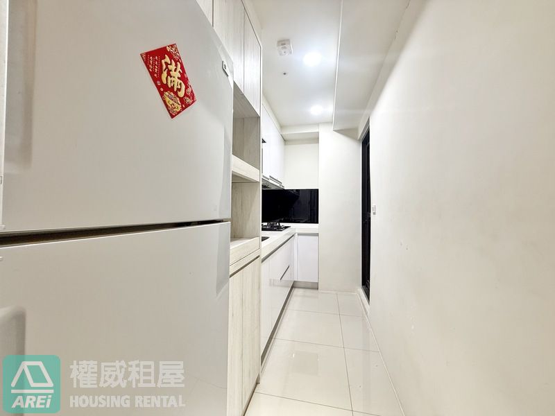 鹽埕埔MRT精品宅馥寓明亮大2房平車