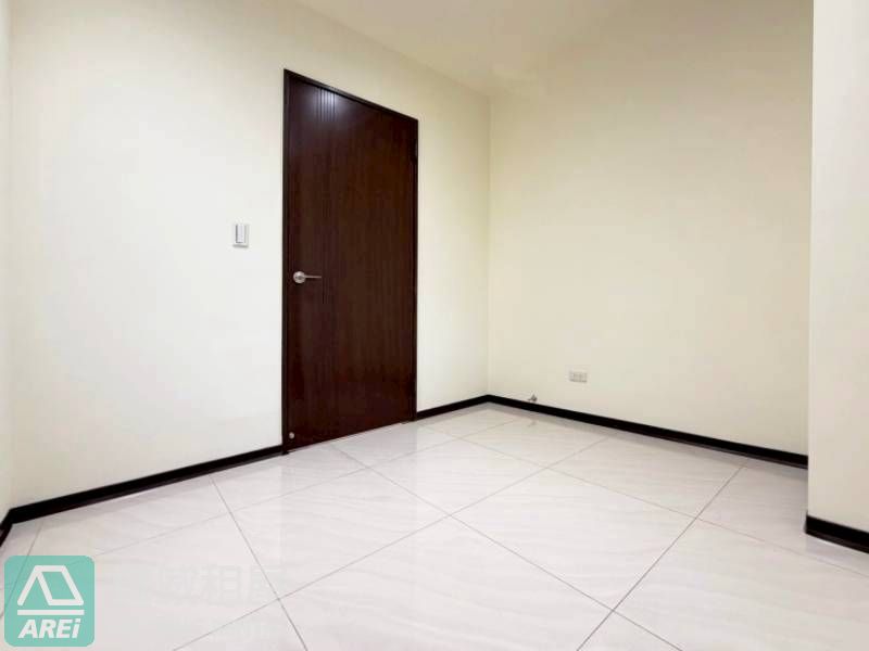 美術館特區| 美術白天鵝| 奢華景觀宅| 2+1房平車