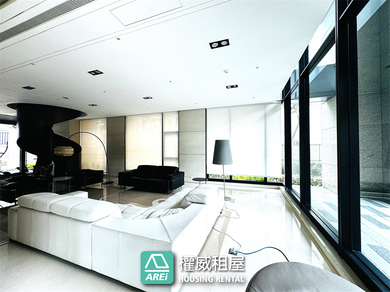 鼎峰見山面海大氣派三主臥雙平車