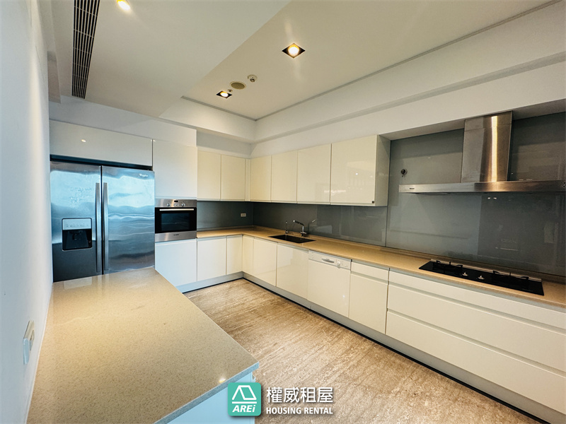 鼎峰見山面海大氣派三主臥雙平車