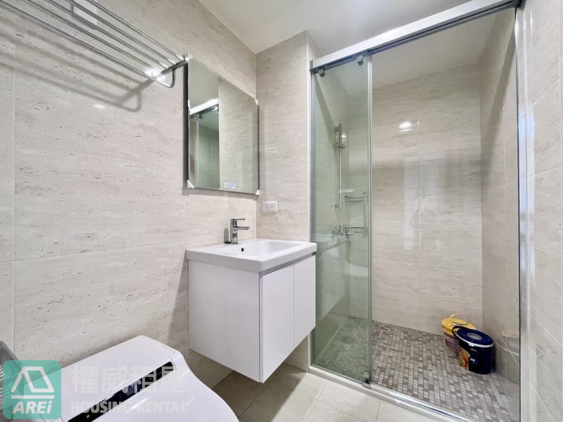 興富發博愛｜R12後驛熱河商圈｜高質感三房大平車