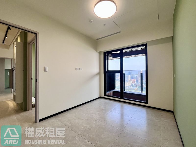 興富發博愛｜R12後驛熱河商圈｜高質感三房大平車