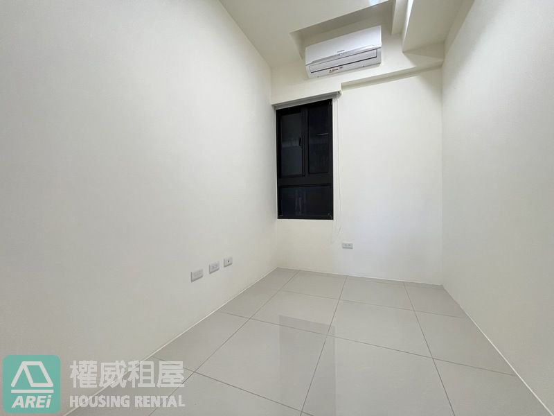 高大崑庭馥御全新採光簡約三房平車租補