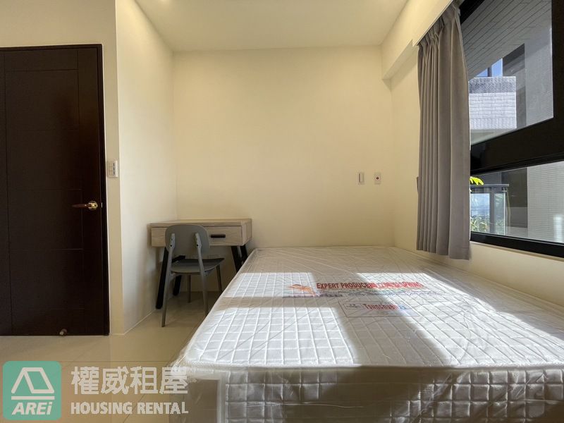 高大崑庭馥御全新採光簡約三房平車租補