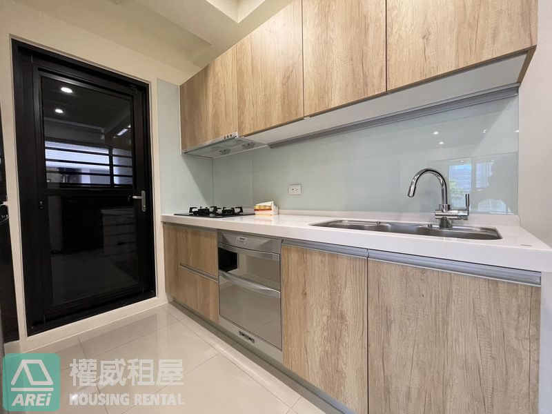 高大崑庭馥御全新採光簡約三房平車租補