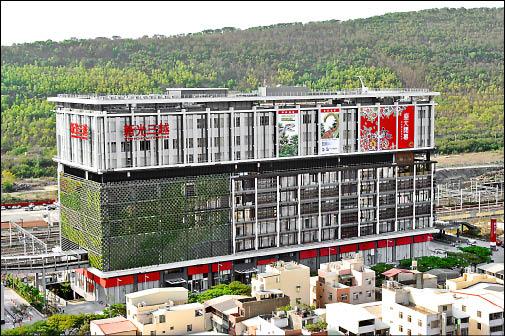 靜謐文川路 遇見26重奏：花園環抱，質感裝潢，讓生活從容慢下來。