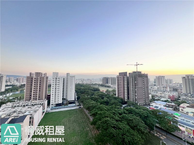 高雄大學京城柏克萊正3房景觀平車★家具齊★