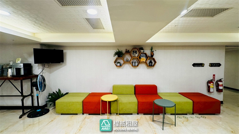 亞灣輕軌高樓層多房型飯店式管理