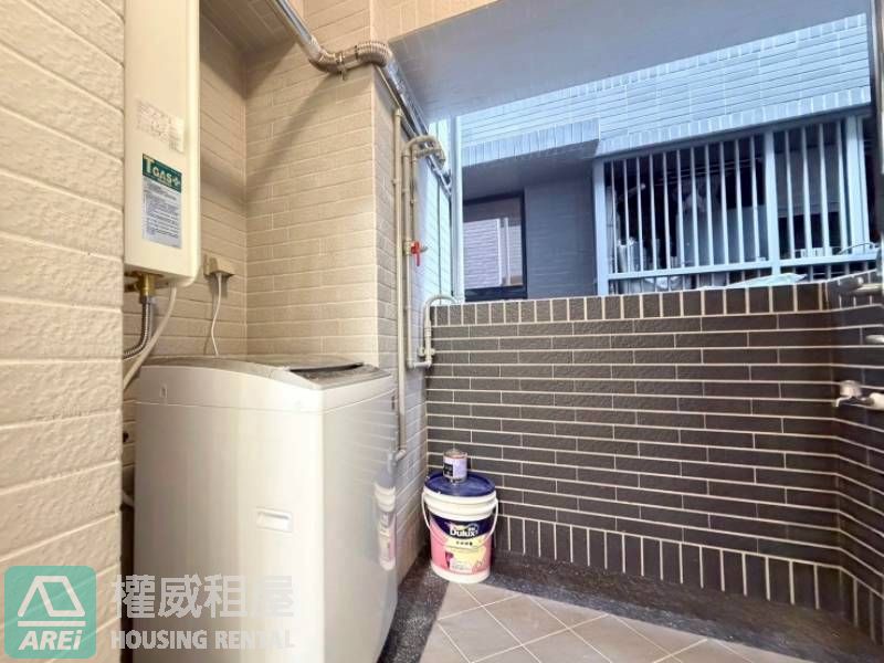 左營高鐵| 三鐵共構| 棋琴26重奏質感2房| 可租補*家俱後補