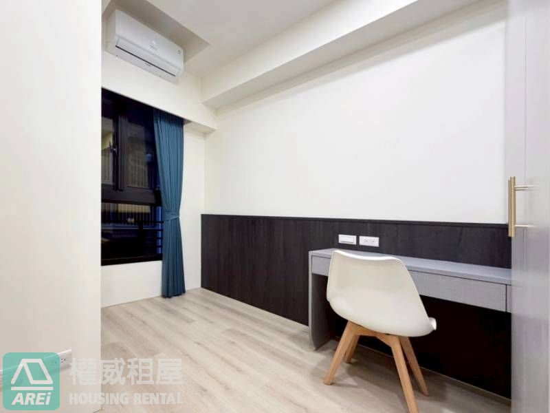 左營高鐵| 三鐵共構| 棋琴26重奏質感2房| 可租補*家俱後補