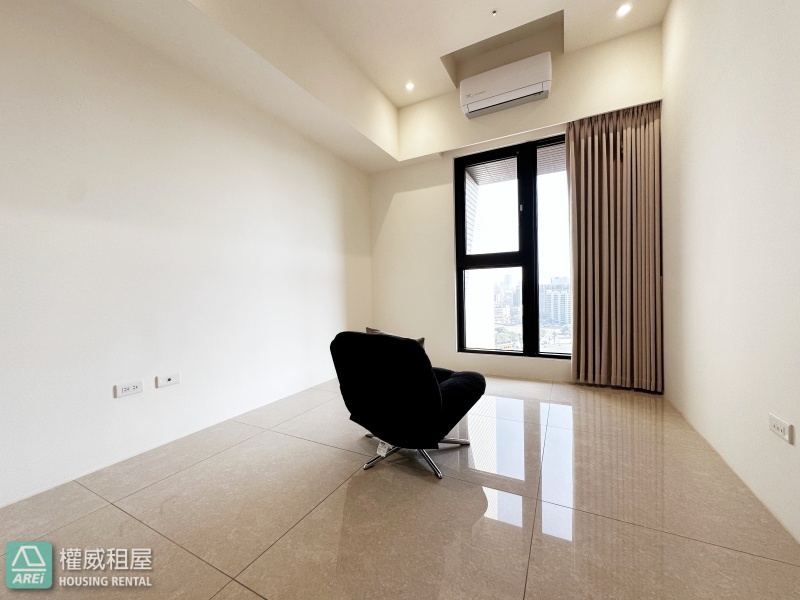 窗框即是畫框，收藏一片山海的靜謐｜太普美術海 3+1房平車