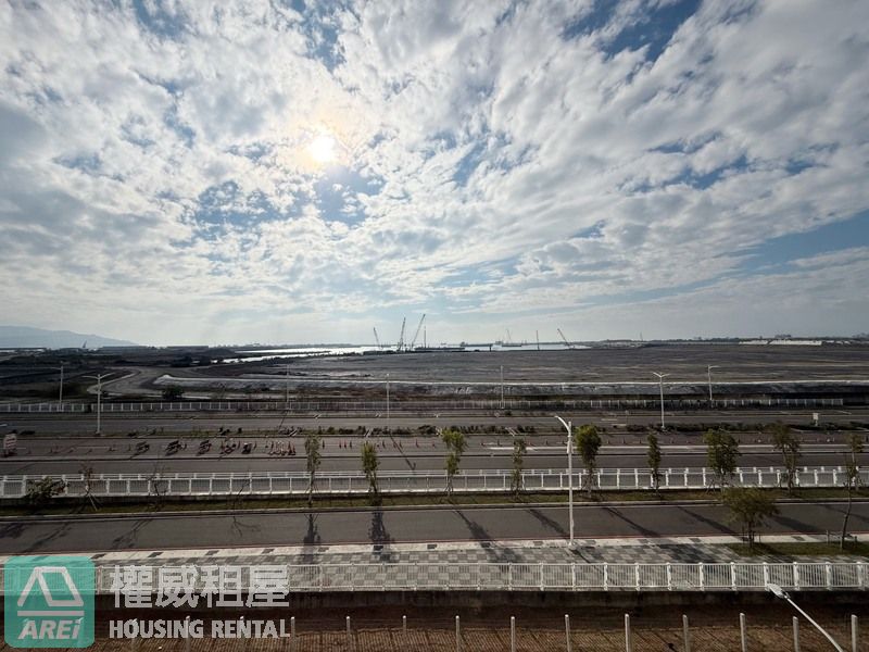 楠梓高大特區|泰嘉拓真2+1房|採光海景雅邸|可寵物租補