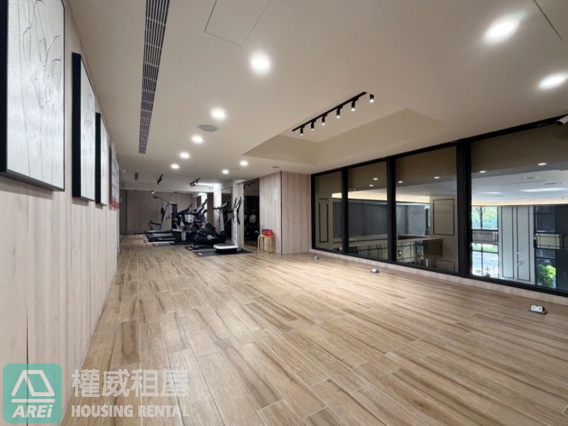 幸福O8｜五塊厝捷運站｜到站就到家｜兩房機能捷運宅