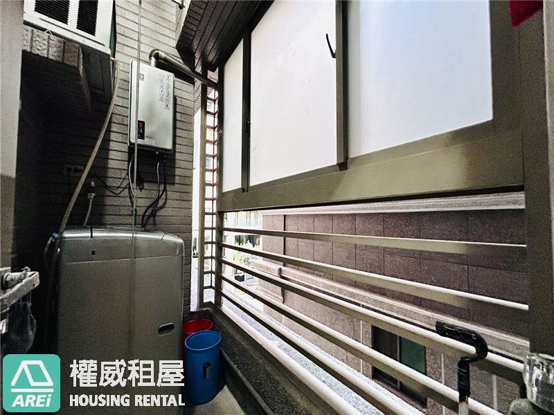 🏛️ 凹子底森林公園｜京城巴黎・簡而不凡的質感生活2房