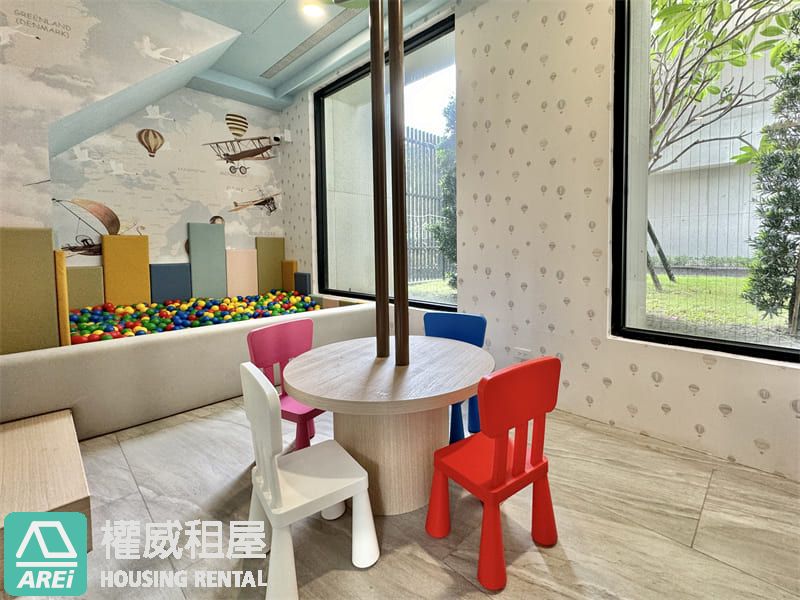 郡都當代🏯超搶手蒙布朗2房2衛+平車