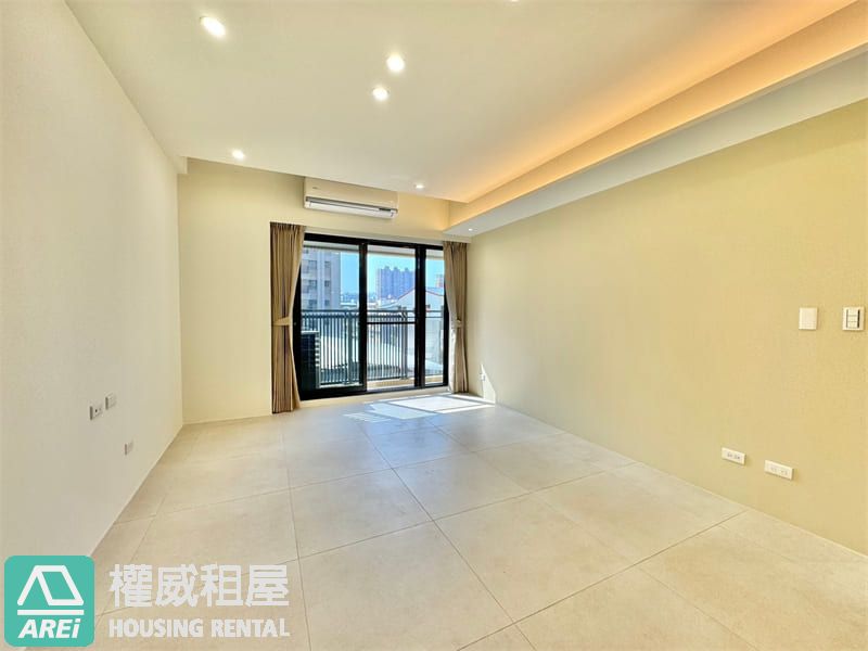 文化中心浪漫藝文線｜鳳凰康澤4房車位