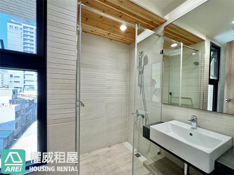 文化中心浪漫藝文線｜鳳凰康澤4房車位