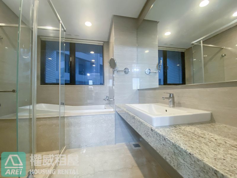 美術愛河｜河景3+1房採光平車