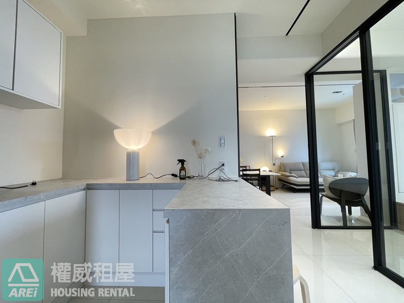 左營高鐵鑫悅全新質感三房平車