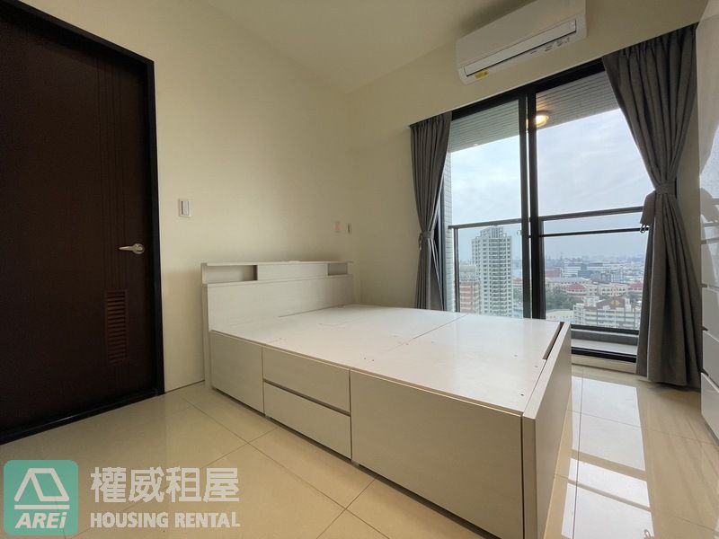 左營高鐵鑫悅全新質感三房平車