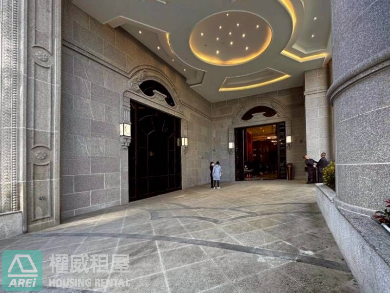 左營 | 興富發鉑愛悅 | 擎天地標．高樓兩房平車