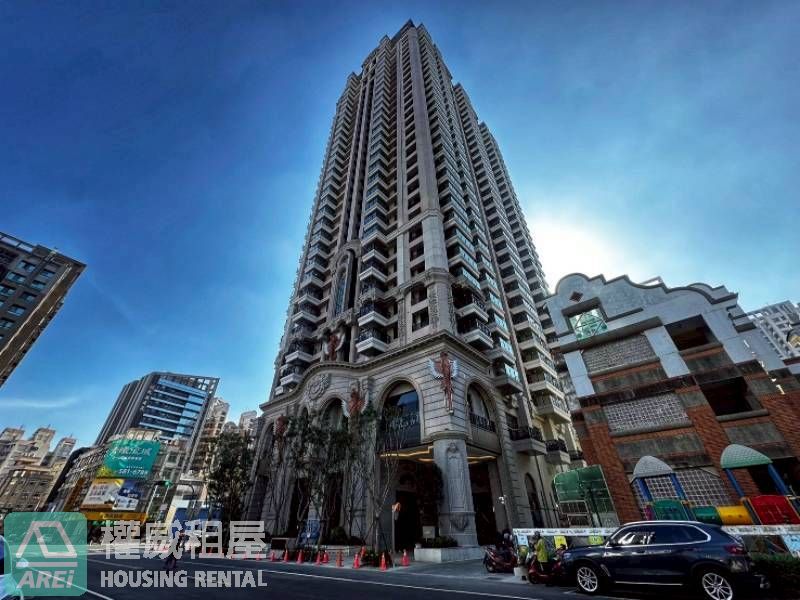 左營 | 興富發鉑愛悅 | 擎天地標．高樓兩房平車