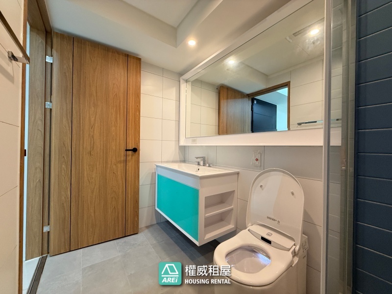 自由朗誦｜全新空屋出租含車位｜歡迎您來布置屬於您的空間