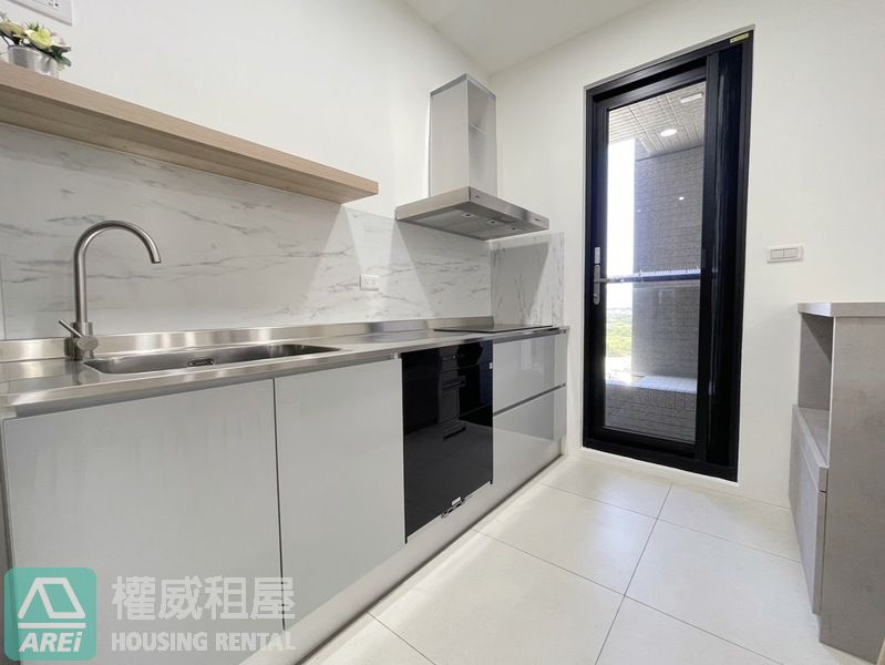 南科善化桂田磐古日系2+1房平車