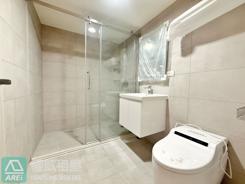 高鐵左營興富發鉑愛悅景觀三房平車