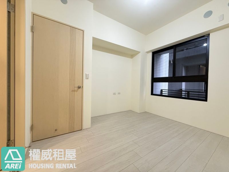 隆大鳳凰萃｜2房2衛全新空屋出租｜可租補、可寵物