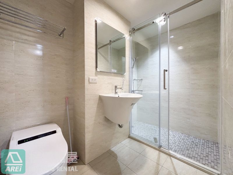 興富發博愛全新高樓層景觀3房平車