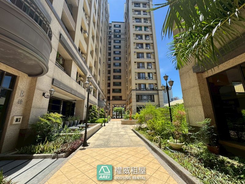 凹子底MRT京典大廈 | 舒適大3房 | 可租補