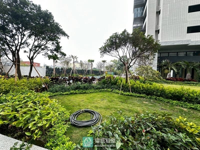 在橋科的綠海裡，築一座泳池島嶼 —— 鳳凰橋科 ONE-2+1房車位