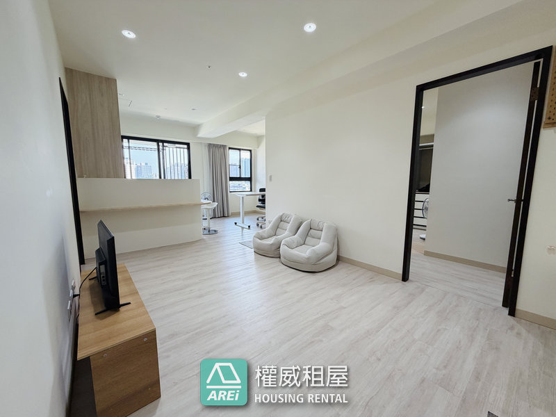 💥建工商圈｜鑫天地2｜大2房2衛｜輕軌旁 平車💥