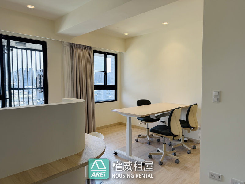 💥建工商圈｜鑫天地2｜大2房2衛｜輕軌旁 平車💥