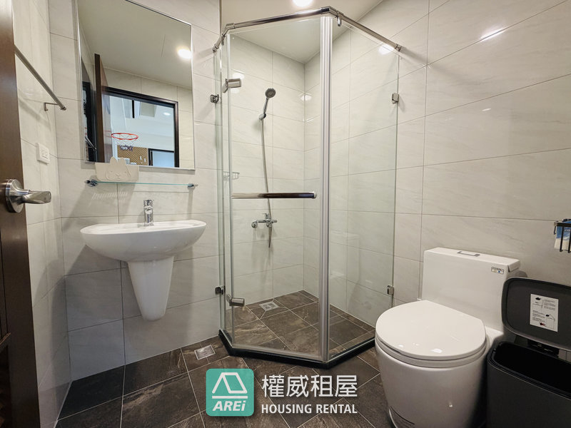 💥建工商圈｜鑫天地2｜大2房2衛｜輕軌旁 平車💥