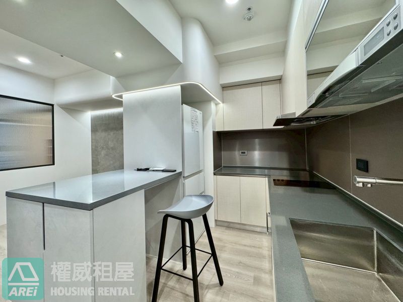 外商最愛❤️京城新世界高檔次2+1房平車